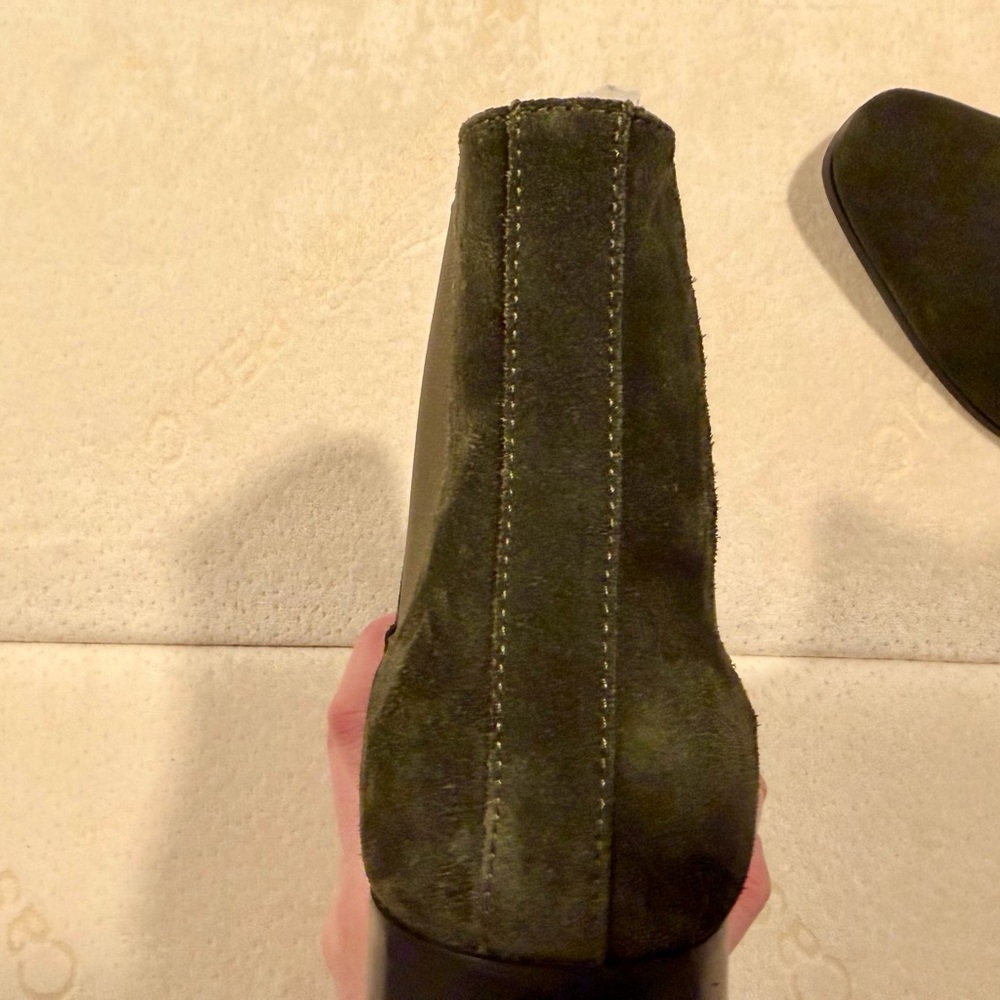 Express Men's Suede Boots in Dark Green - Picture 5 of 11